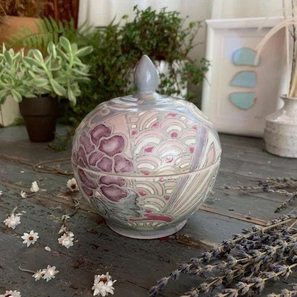 70's TERRI ROESE FLORAL HAND-PAINTED TOYO JAPAN PORCELAIN LIDDED BOWL - Picture 1 of 10